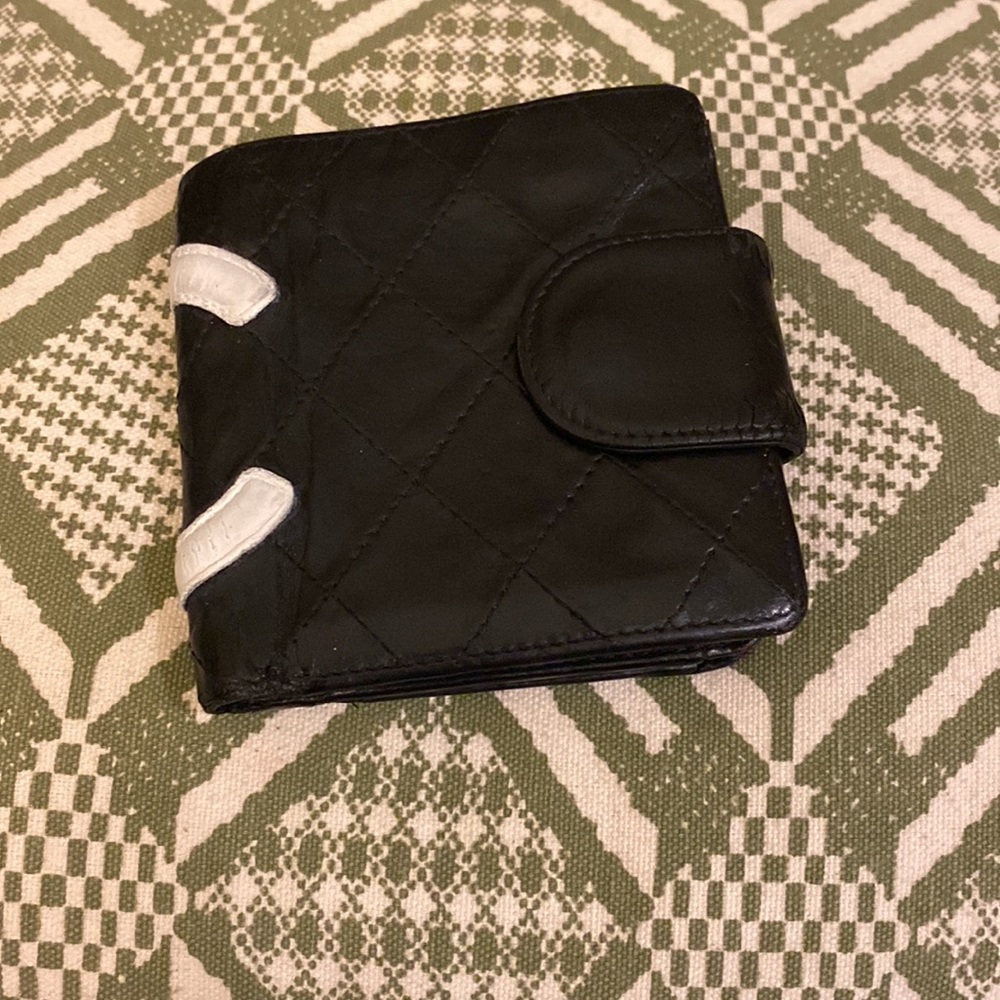 Chanel Small Wallet - Picture 2 of 13